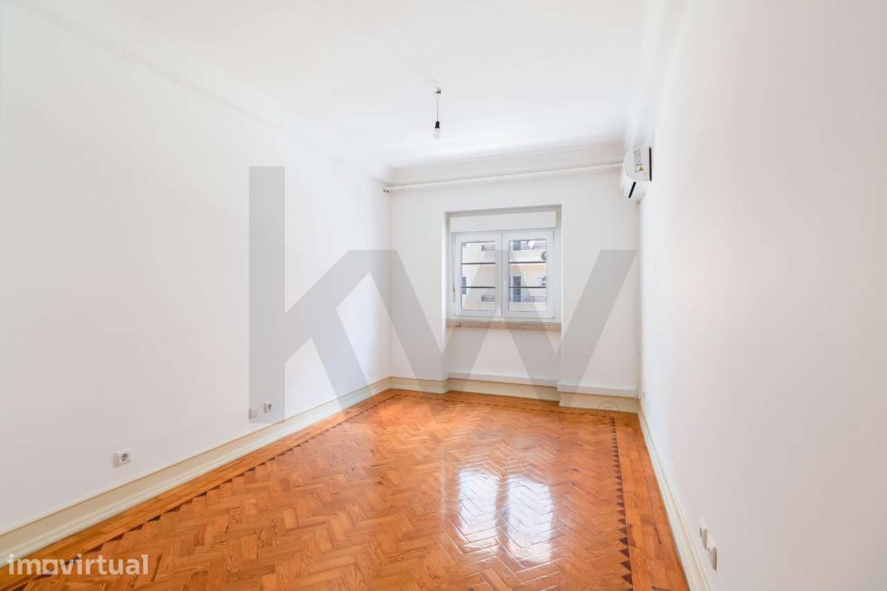 Apartamento T3 nas Avenidas Novas - Grande imagem: 2/23