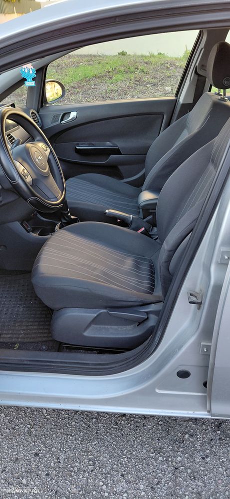 Opel Corsa 1.2 Cosmo - 8