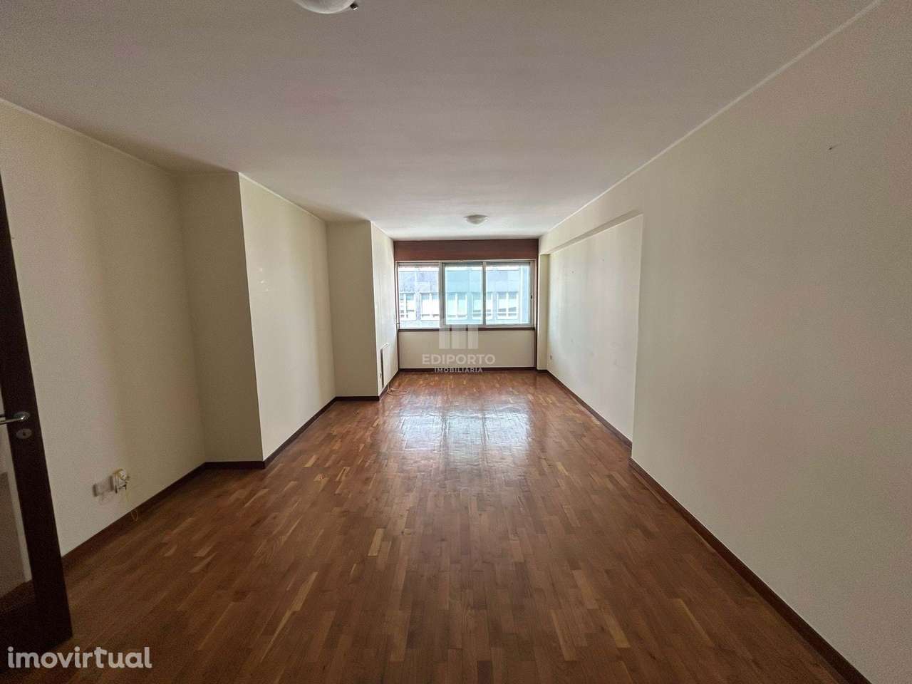 Apartamento T2 no Edifico Centro d ´Ouro em Vila Nova de Gaia - Grande imagem: 2/40
