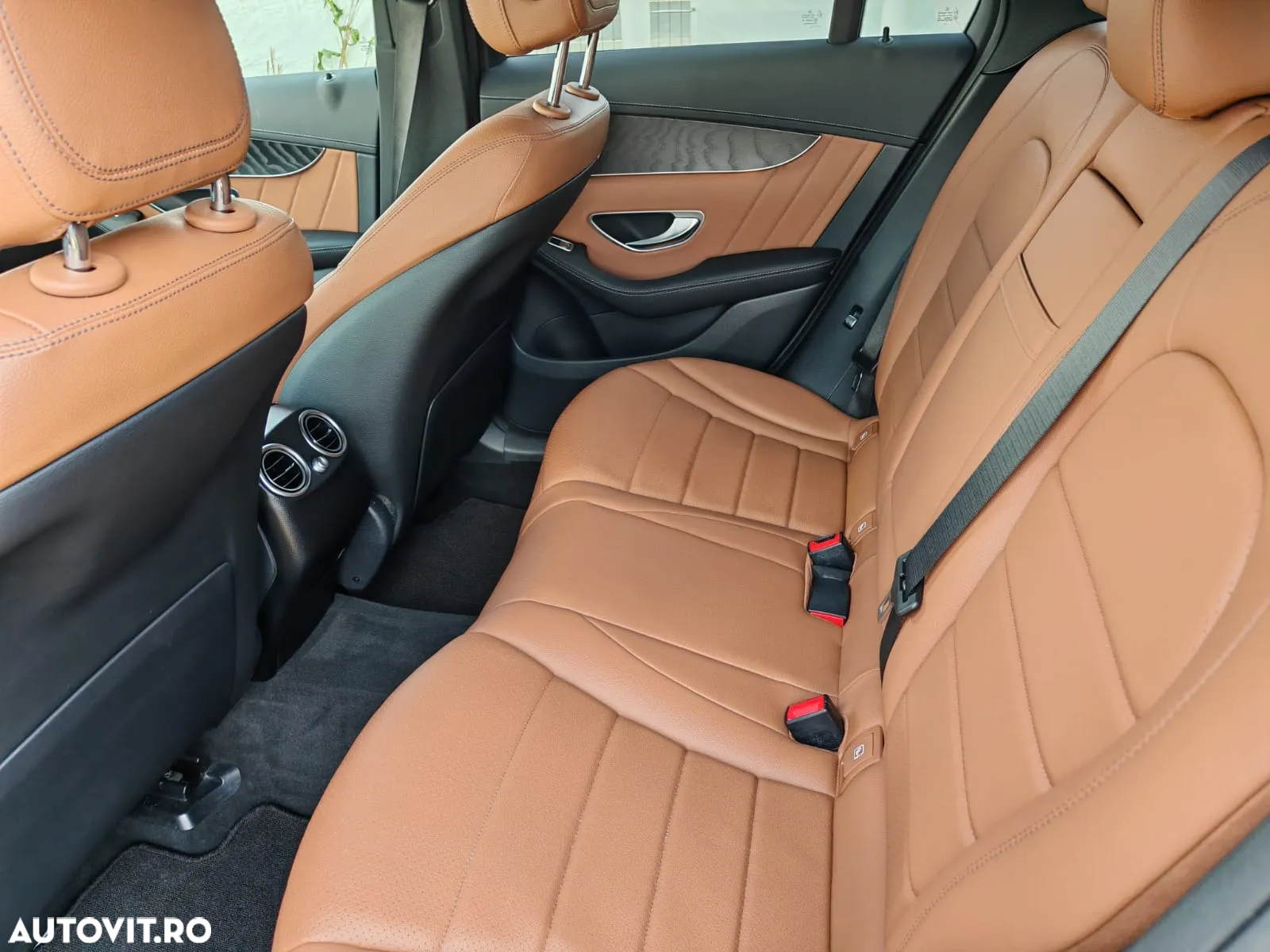 Mercedes-Benz GLC 250 4MATIC - 11