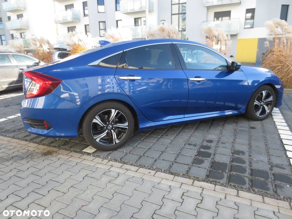 Honda Civic 1.5 T Elegance CVT - 10