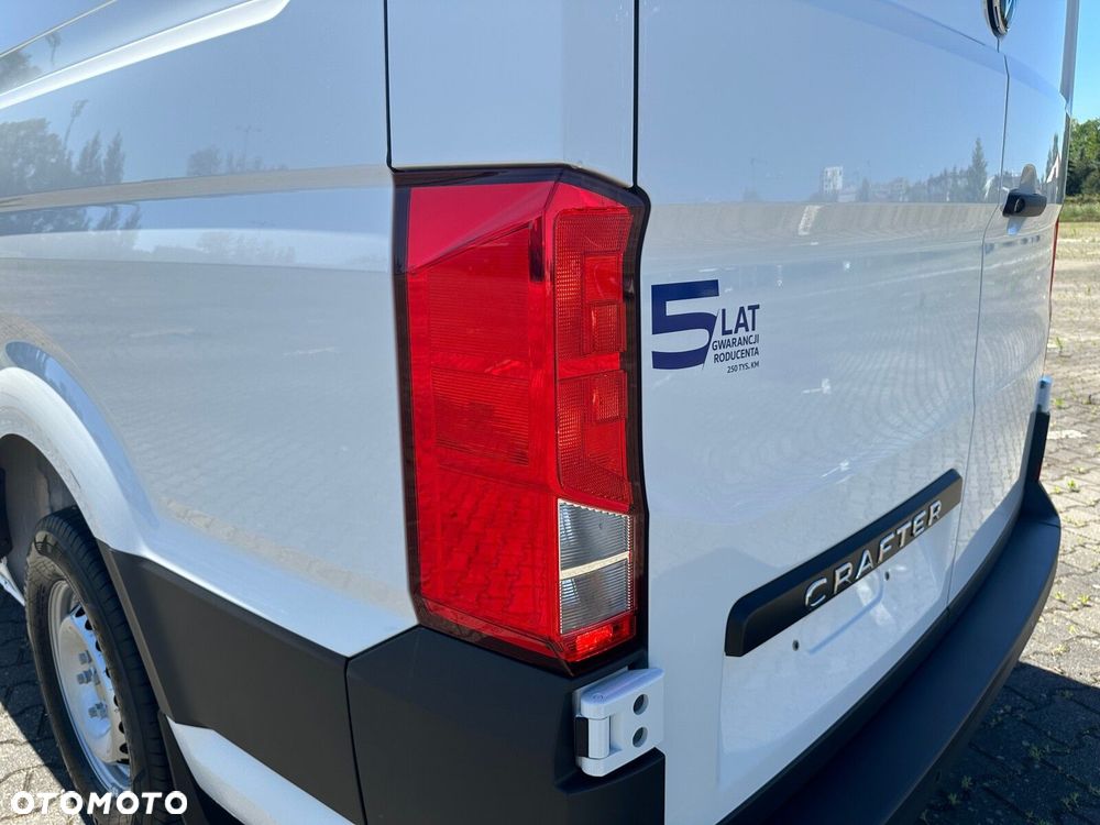 Volkswagen Crafter 35 2.0 TDI L3H3 3640 177 KM - 26