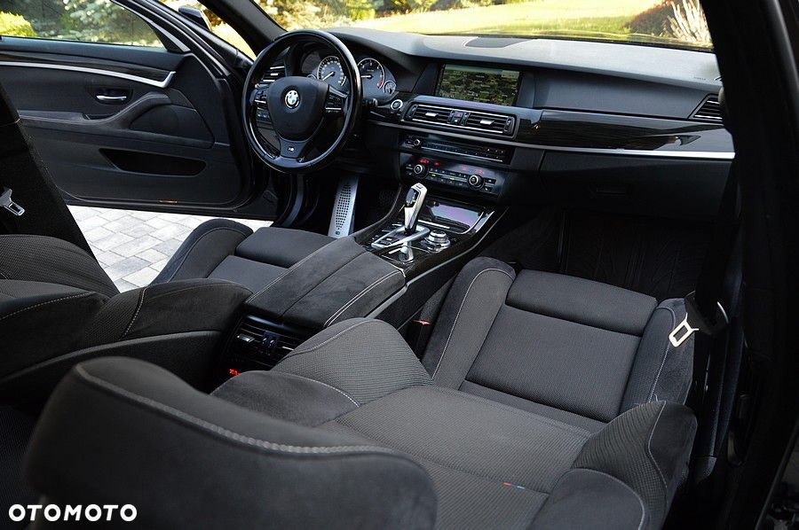 BMW Seria 5 530d xDrive Sport-Aut Modern Line - 27