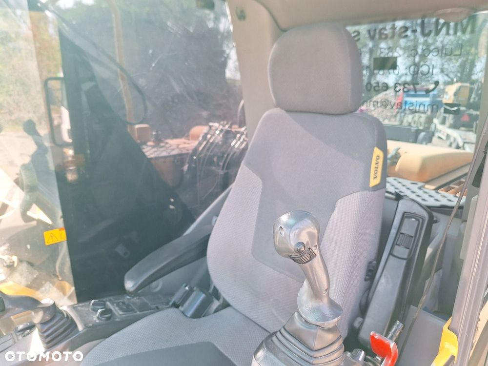 Volvo Ew 140 C 4X4 - 12