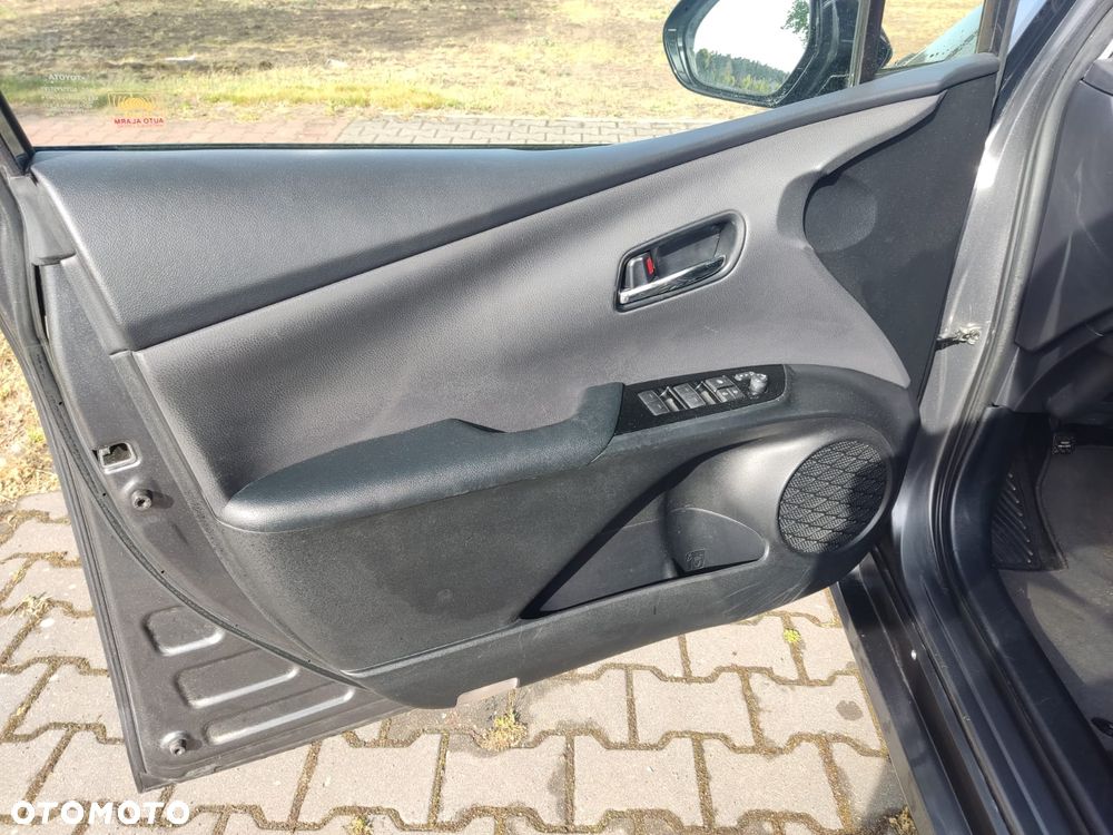 Toyota Prius - 15