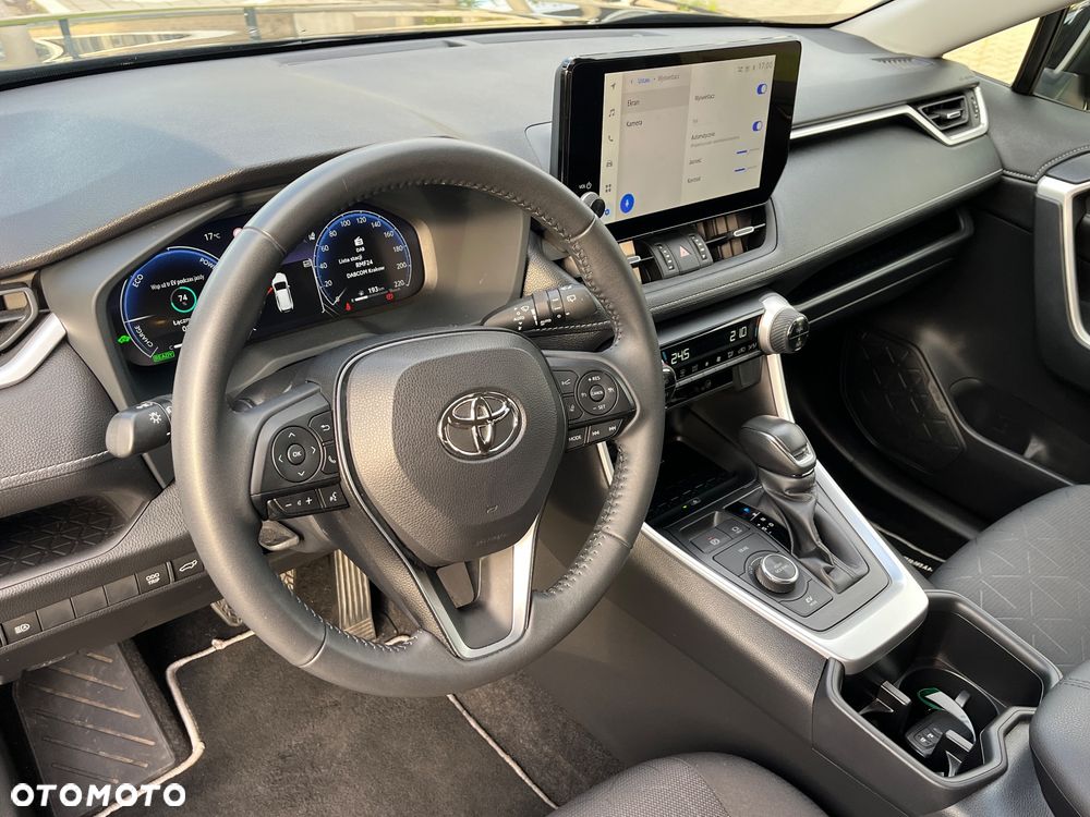 Toyota RAV4 - 16