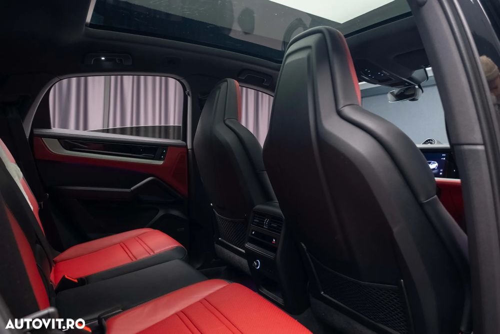 Porsche Cayenne Standard - 37