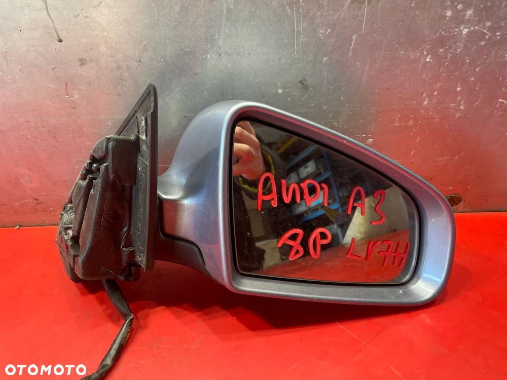 Lusterko lewe Audi A3 8P LY7H - 1