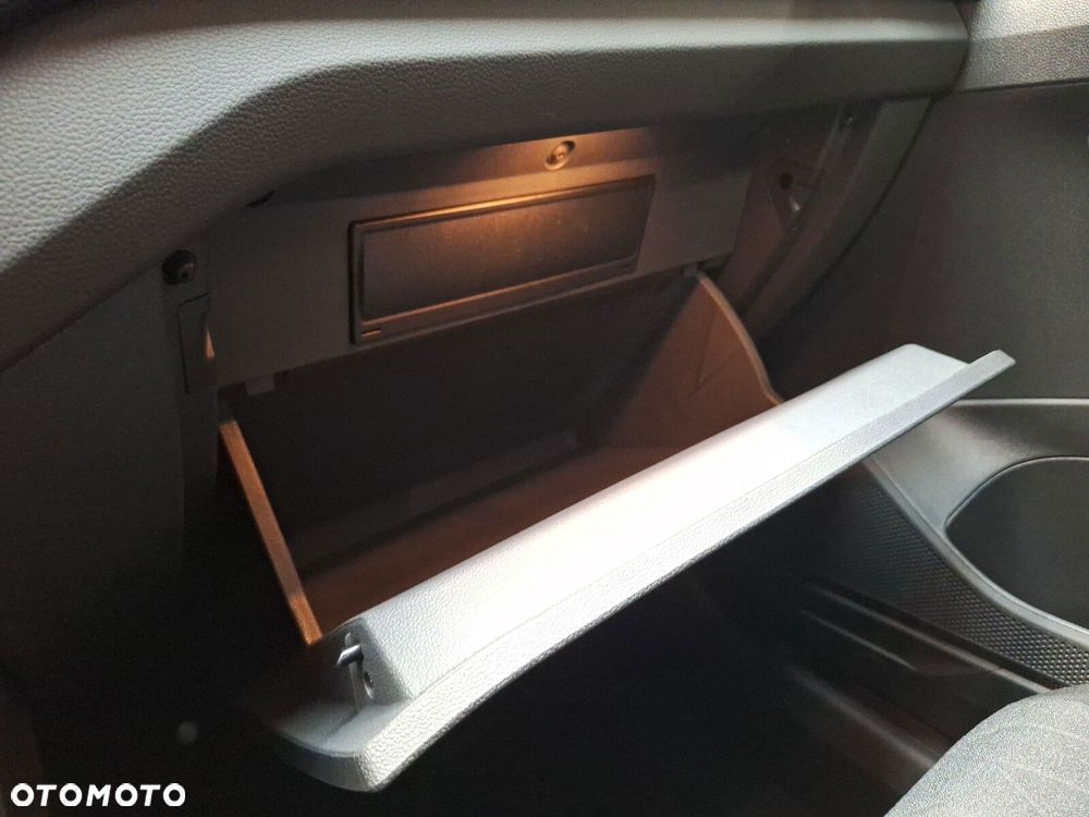 Volkswagen T-Cross - 25