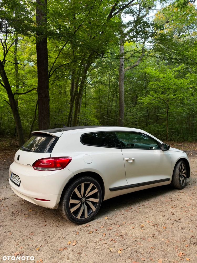 Volkswagen Scirocco 2.0 TDI - 9