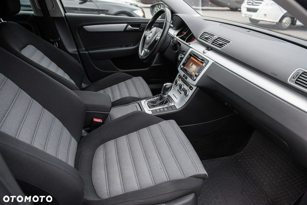 Volkswagen Passat Alltrack 2.0 TDI 4Motion DSG BlueMotion Tec - 9