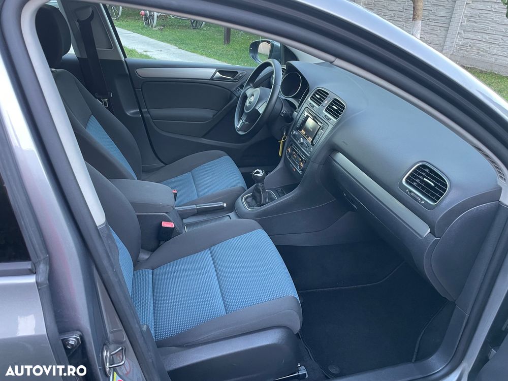 Volkswagen Golf - 14
