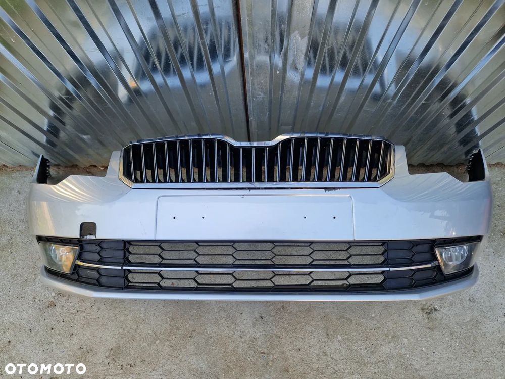 Skoda Superb 2 3T0 Lift Zderzak przód przedni Bez Dziur