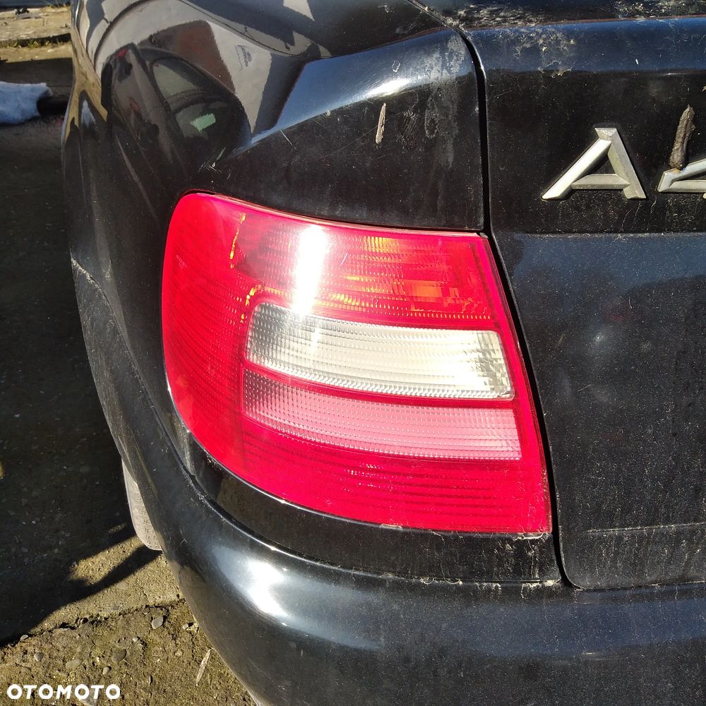 Lampa tylna lewa Audi A4 97-00, części