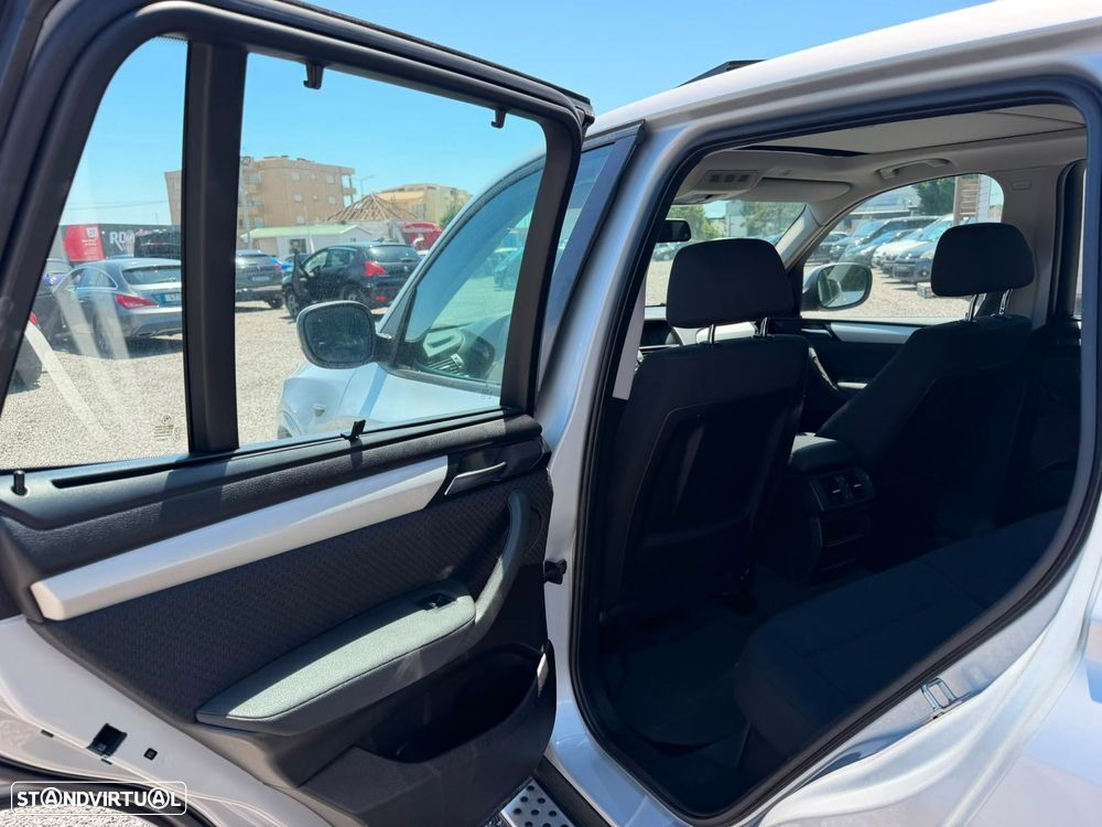 BMW X3 20 d xDrive - 31