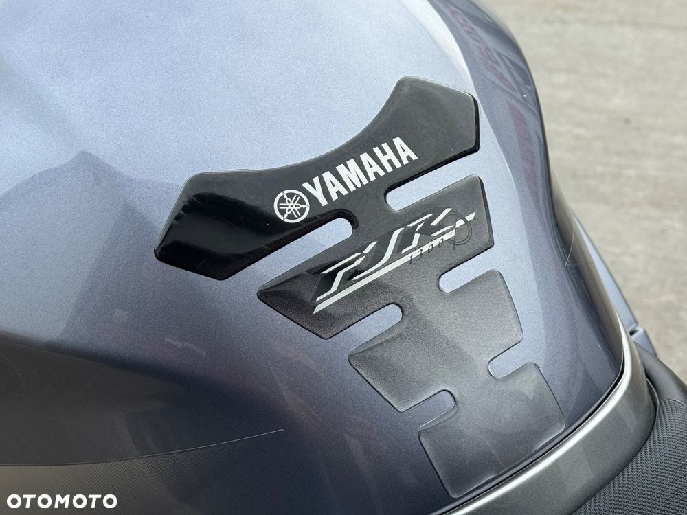 Yamaha FJR - 15
