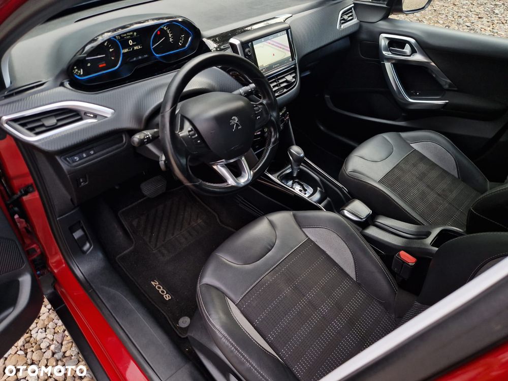 Peugeot 2008 - 9