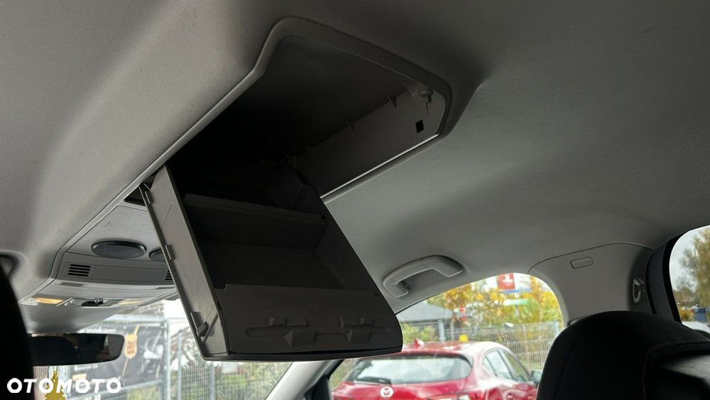 Volkswagen Touran 2.0 TDI BMT Comfortline DSG - 21