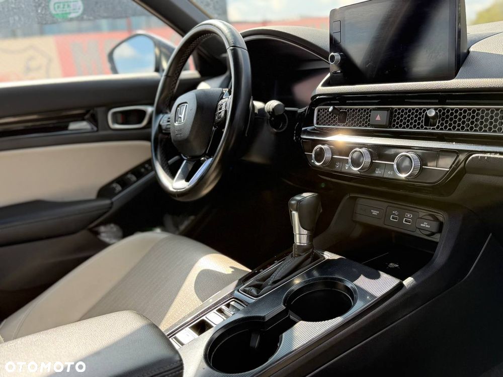 Honda Civic 1.5 i-VTEC Turbo CVT Prestige - 10