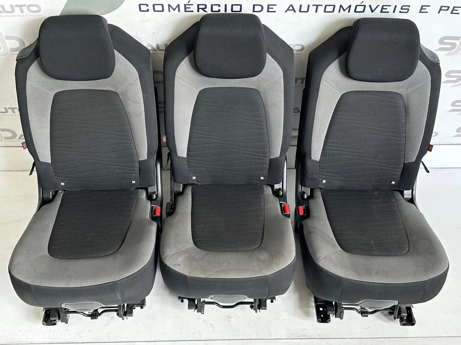 Conjunto Bancos (7 lugares) - Citroen C4 Grand Picasso II (2016) - 7