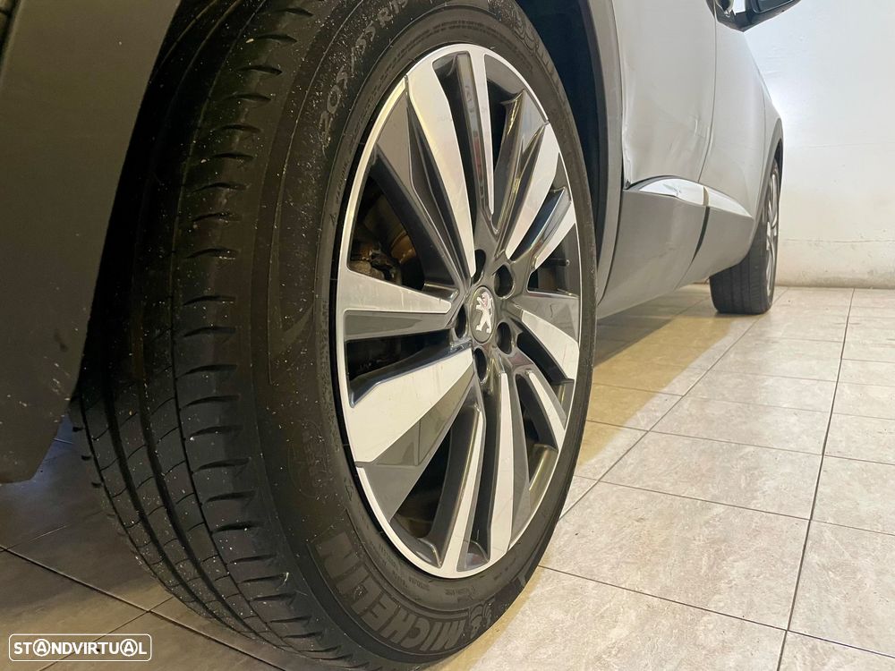 Peugeot 3008 1.2 PureTech Allure EAT8 - 12