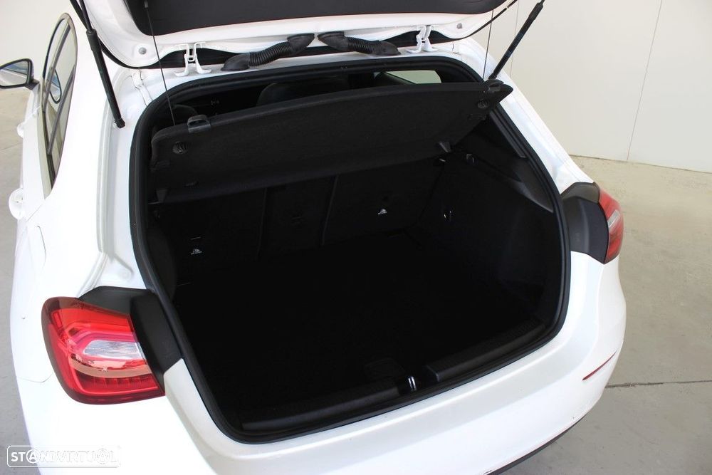 Mercedes-Benz A 180 - 10