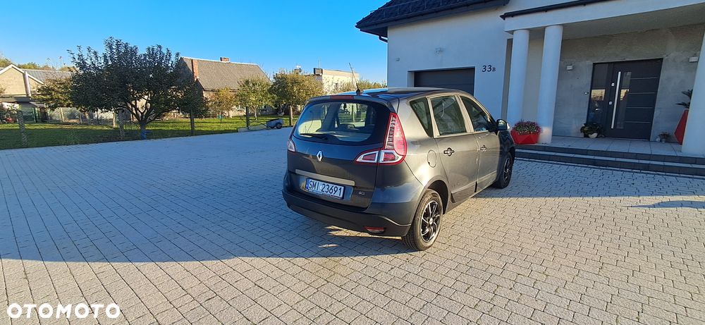 Renault Scenic 2011 photo 3