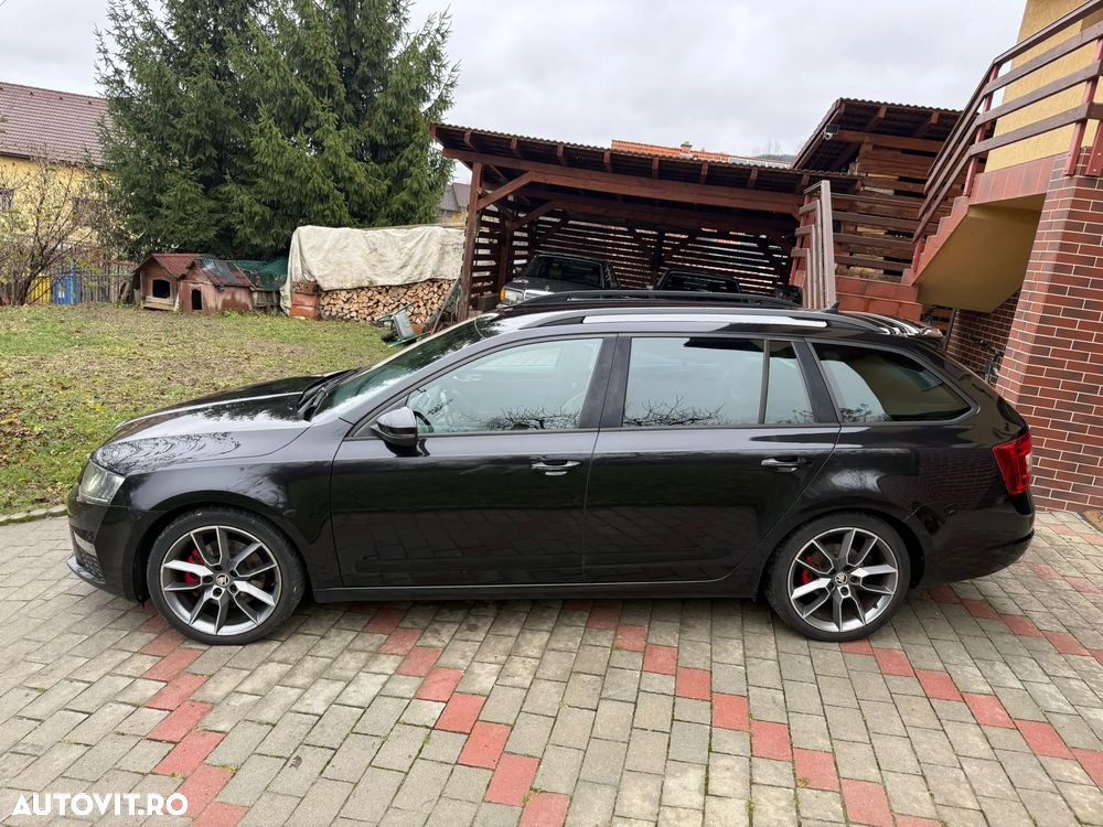 Skoda Octavia Combi 2.0 TDI 4x4 DSG RS - 2