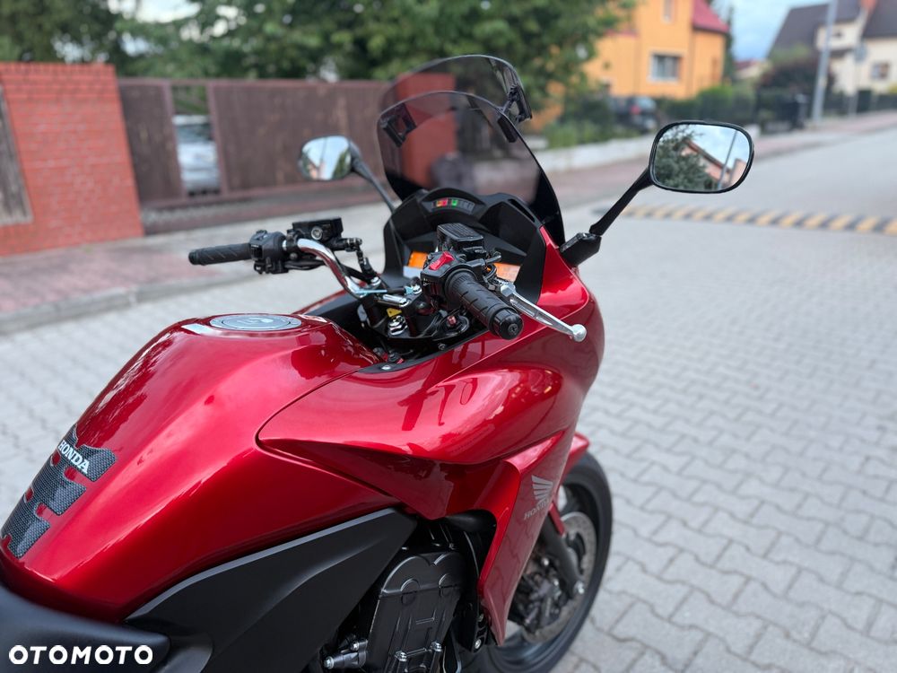 Honda CBF - 10