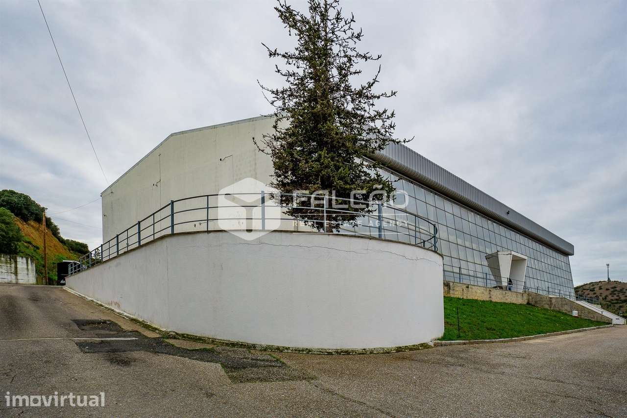 Armazém  Venda em Santarém (Marvila), Santa Iria da Ribeira de Santaré - Grande imagem: 3/36