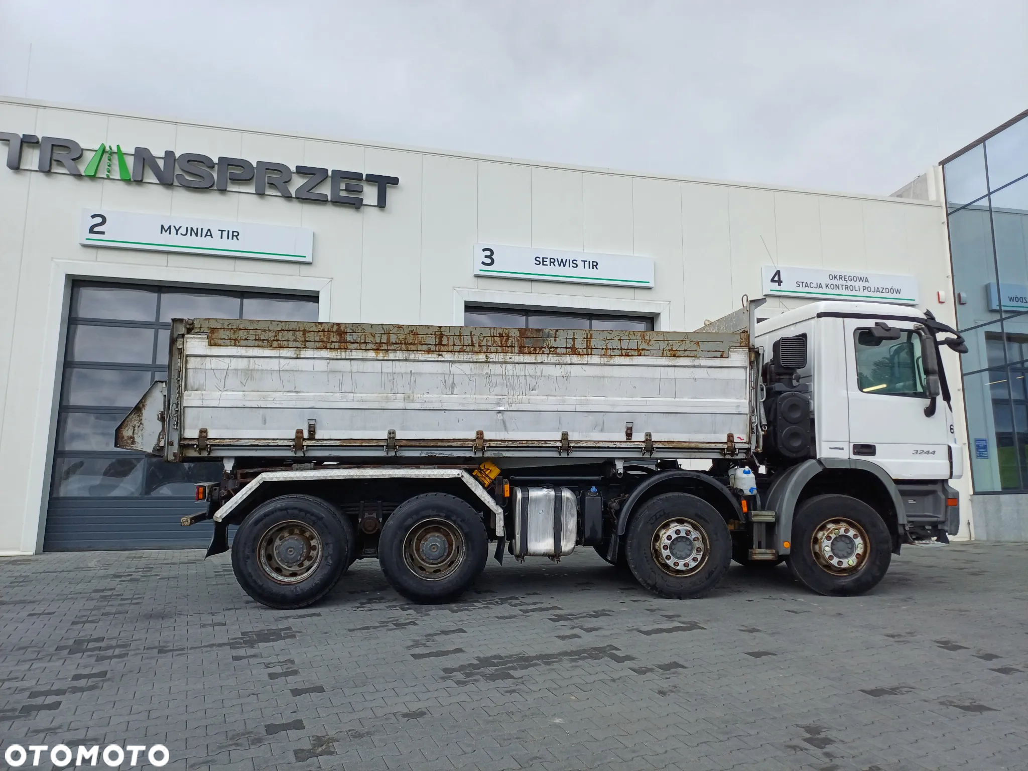 Mercedes-Benz ACTROS - 2