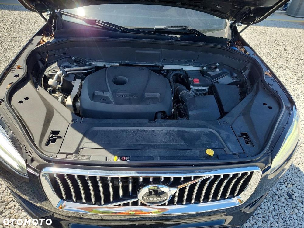 Volvo XC 90 T5 AWD Geartronic Momentum - 11