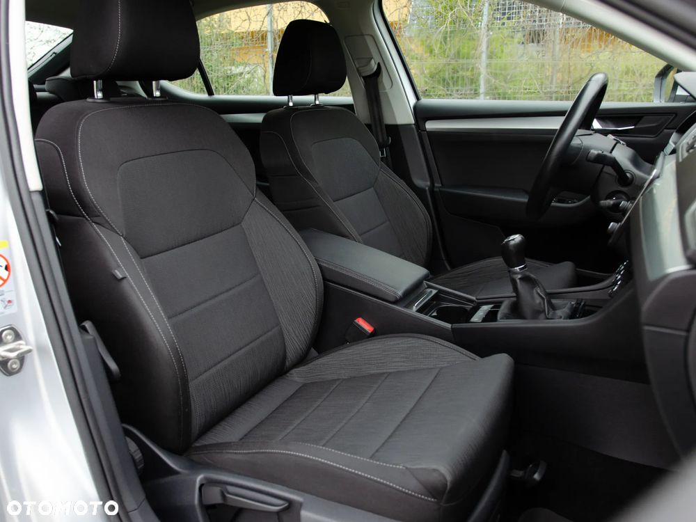 Skoda Superb 2.0 TDI Ambition - 19