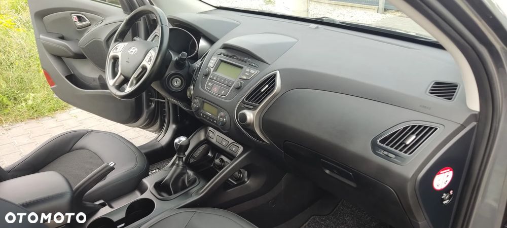 Hyundai ix35 blue 1.6 2WD Finale Silver - 10