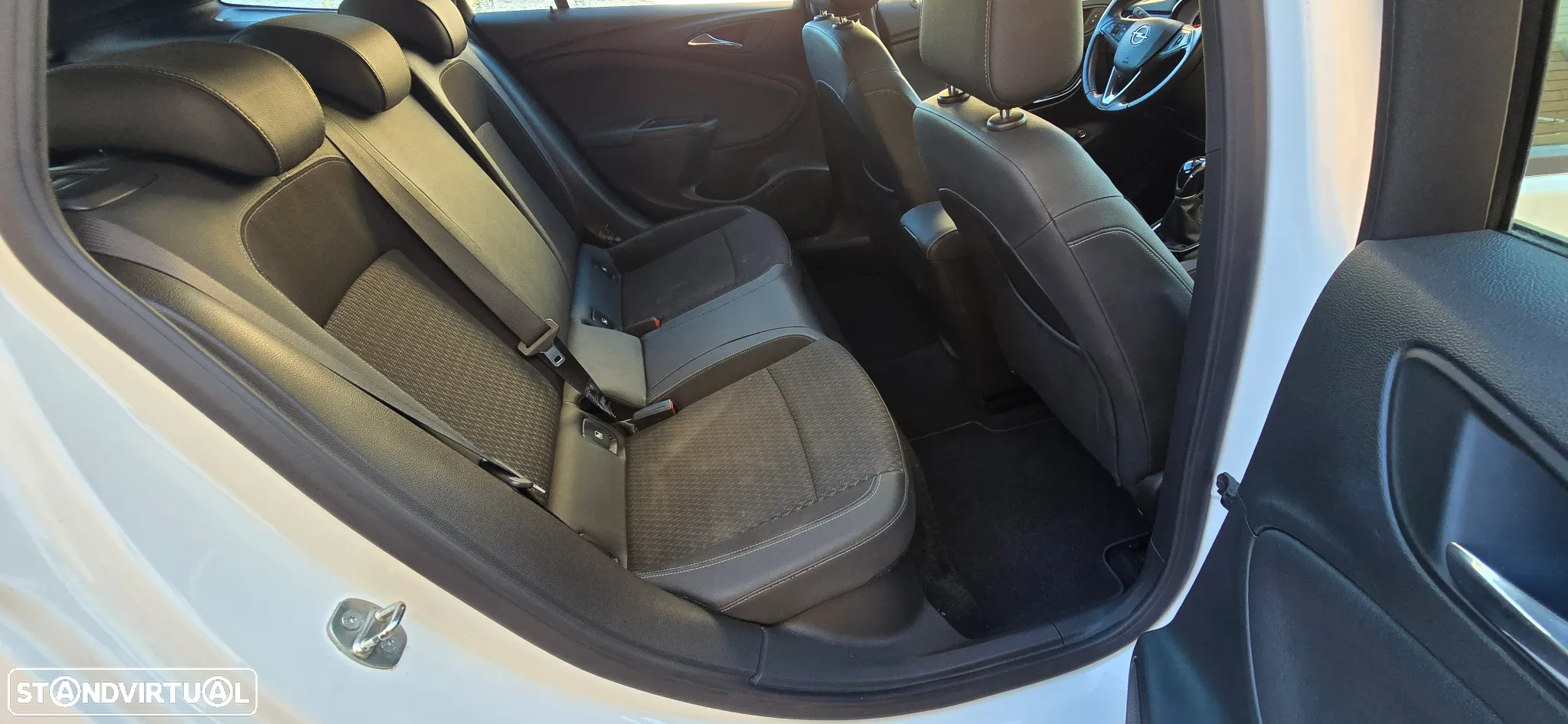 Opel Astra Sports Tourer 1.4 ECOTEC CNG Sports Tourer Business - 18