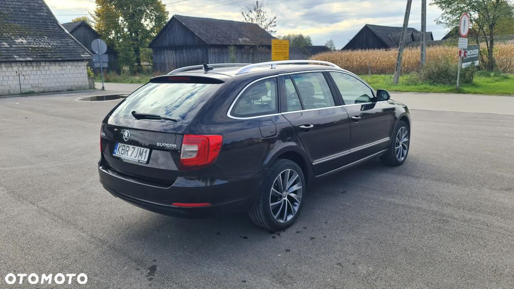 Skoda Superb 2.0 TDI Platinum DSG - 24