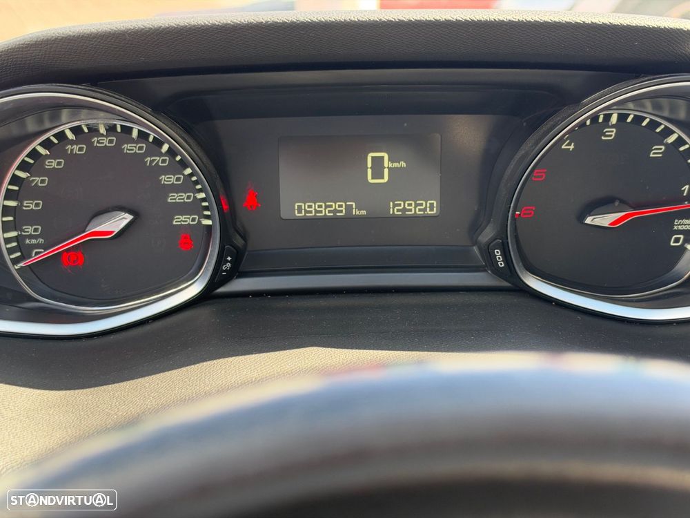 Peugeot 308 SW 1.5 BlueHDi Allure - 20