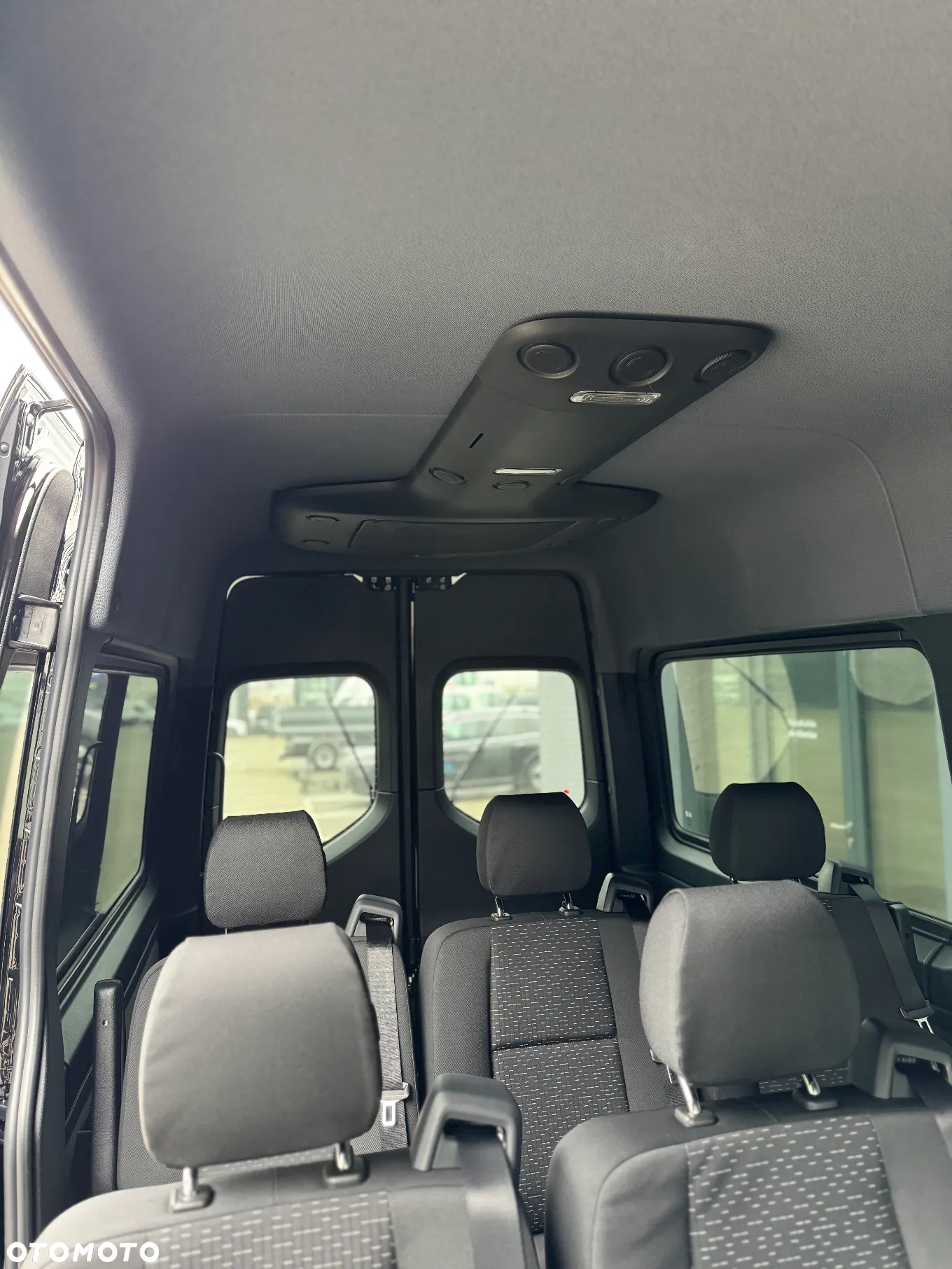 Mercedes-Benz Sprinter 319CDI Tourer - 28