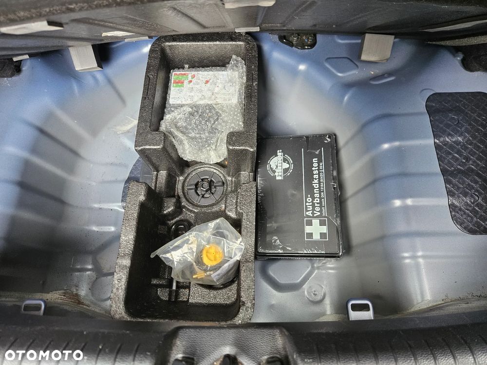 Hyundai i10 1.2 Premium - 29