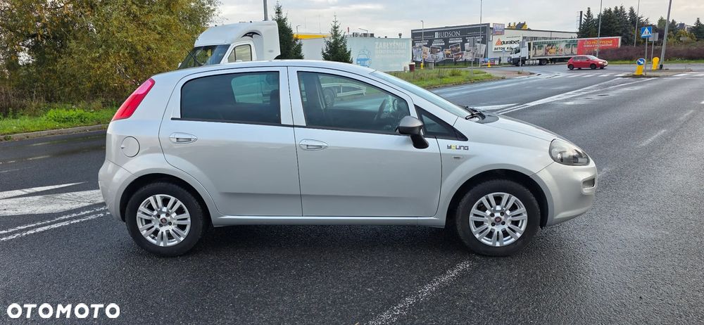 Fiat Punto 1.2 Young - 4