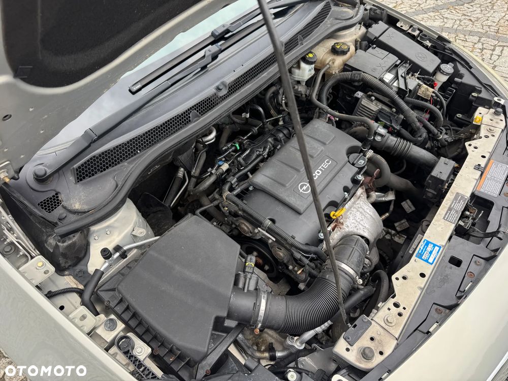 Opel Astra 1.4 Turbo - 32