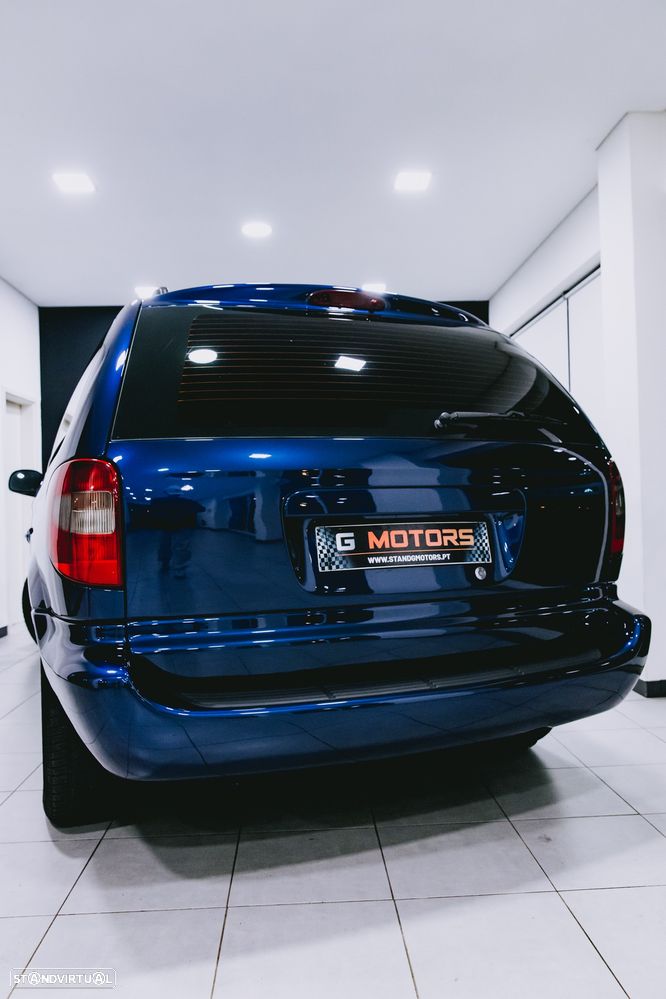 Chrysler Grand Voyager 2.5 CRD LX - 19