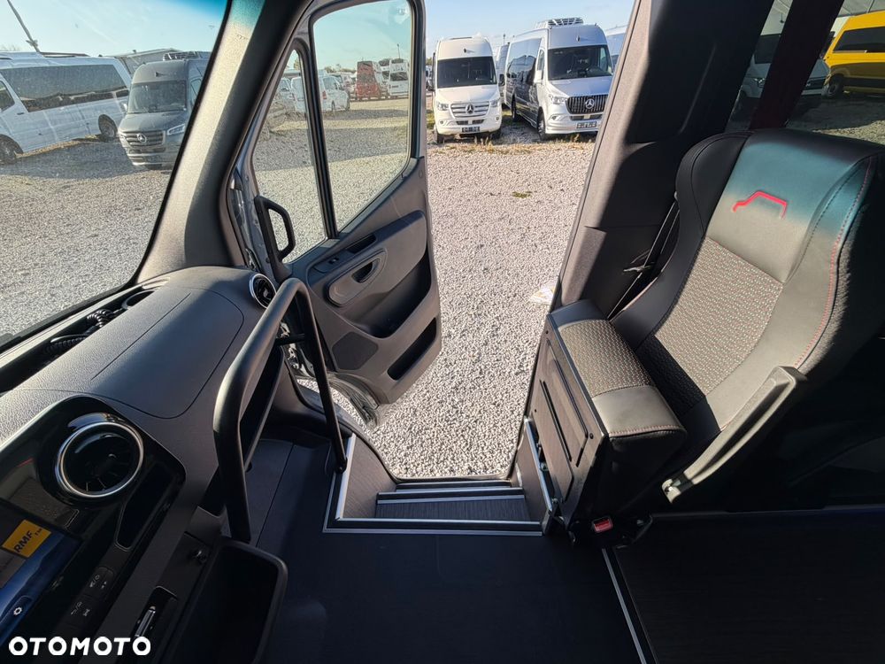 Mercedes-Benz Sprinter 519 - 26