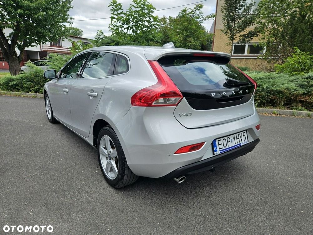 Volvo V40 D3 Geartronic Momentum - 3