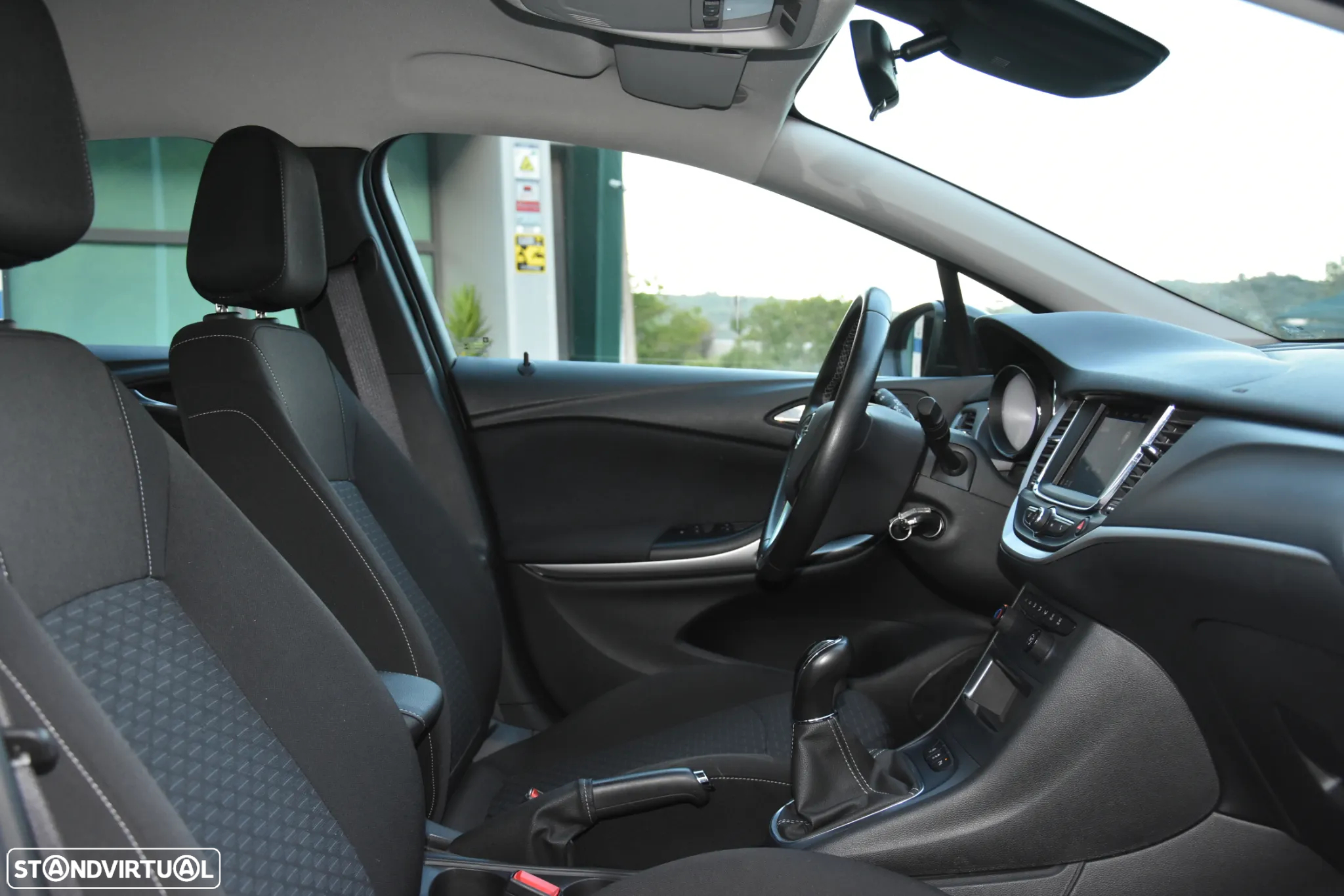 Opel Astra Sports Tourer 1.2 Turbo Edition - 13
