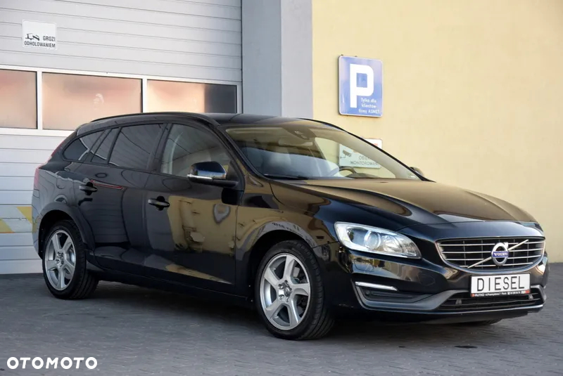 Volvo V60 D3 Summum - 18