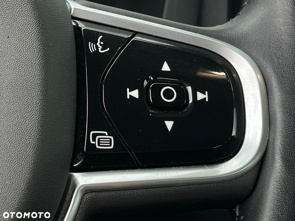 Volvo XC 60 B5 D AWD Inscription - 23