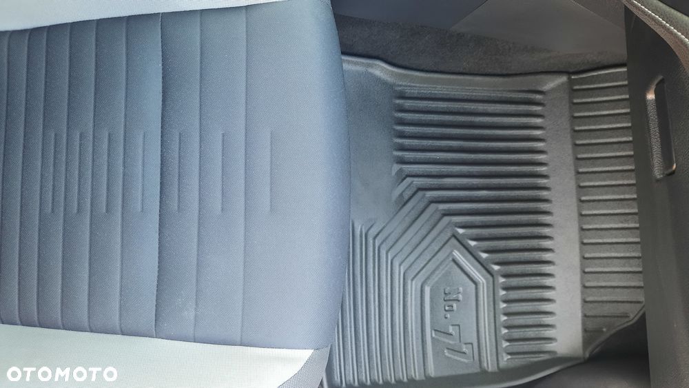 Toyota Auris - 17