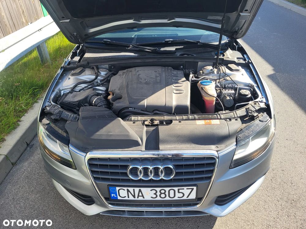 Audi A4 Avant 2.0 TDI DPF Ambiente - 15