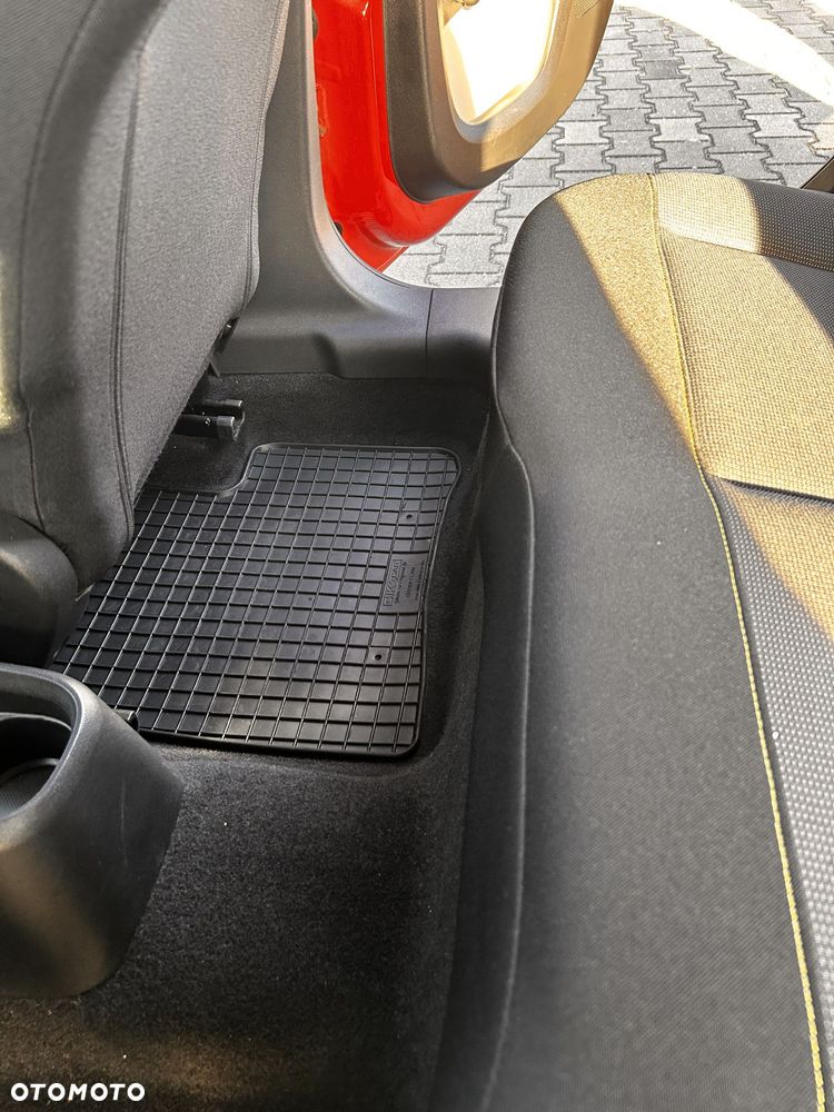 Citroën C3 1.2 PureTech Feel - 28